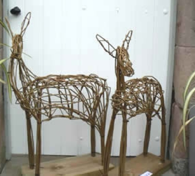 Willow Sculptures ~   Deer with Phil Bradley